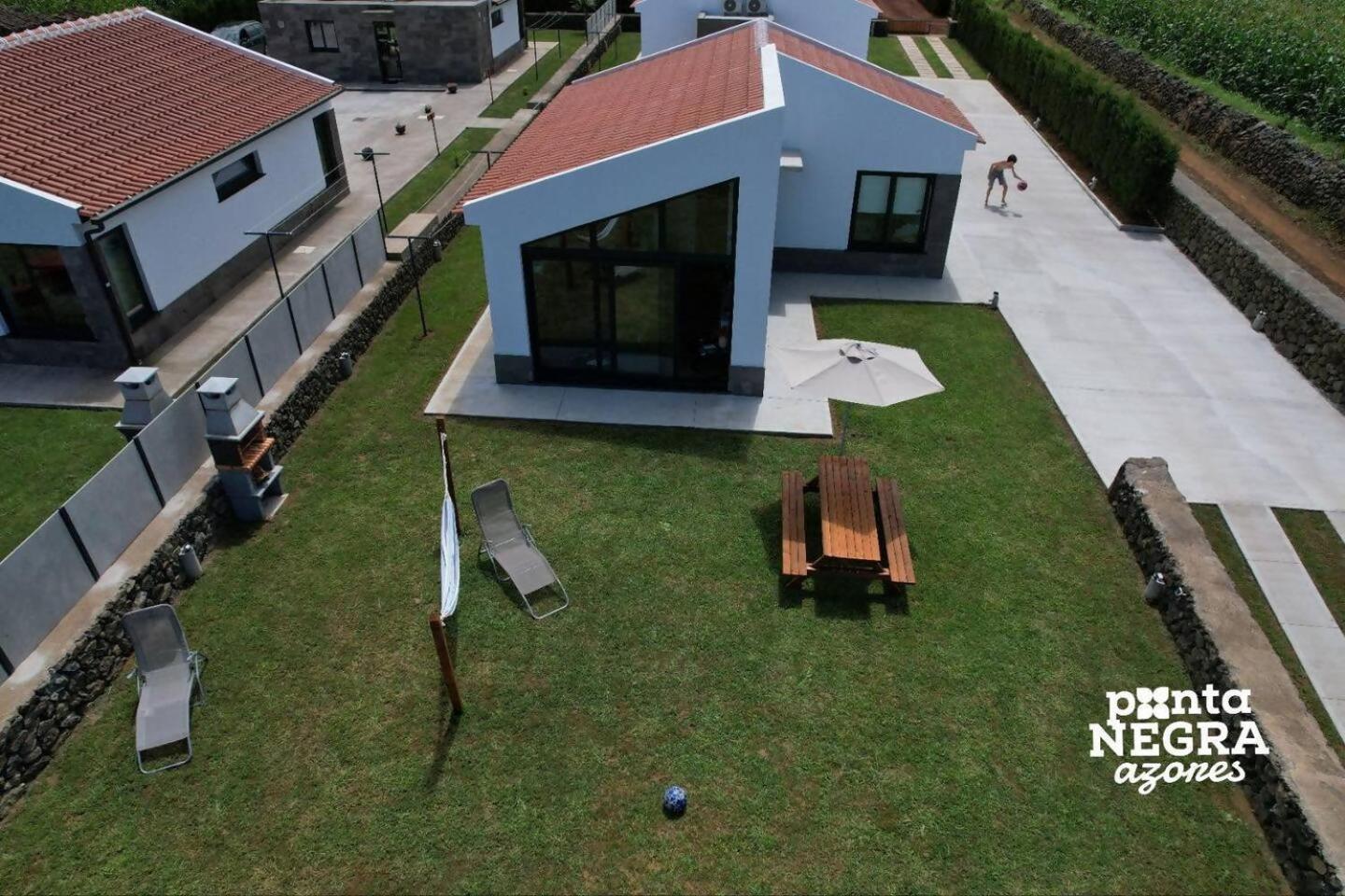 Photography House By Pontanegraazores Altares Екстер'єр фото
