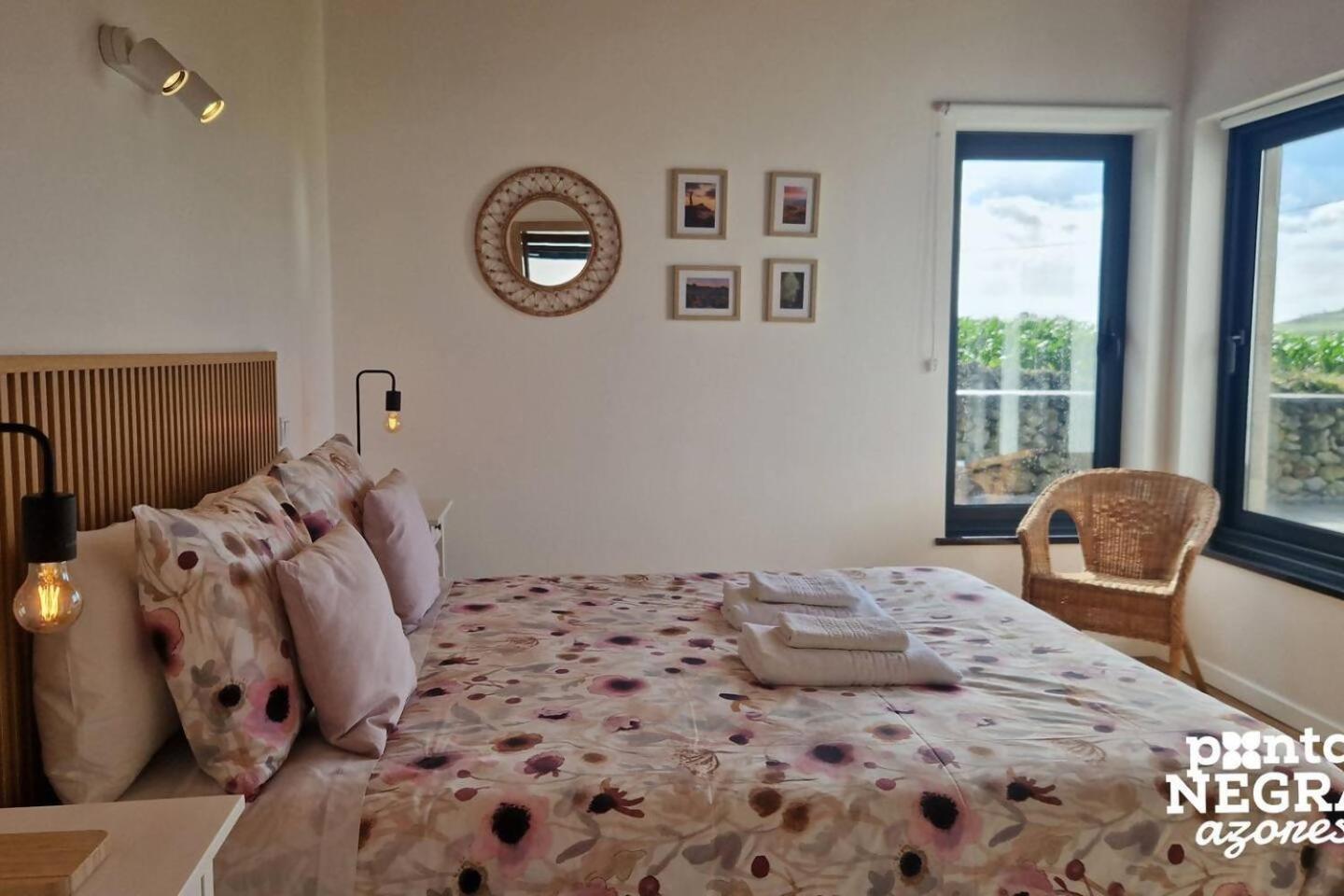 Photography House By Pontanegraazores Altares Екстер'єр фото
