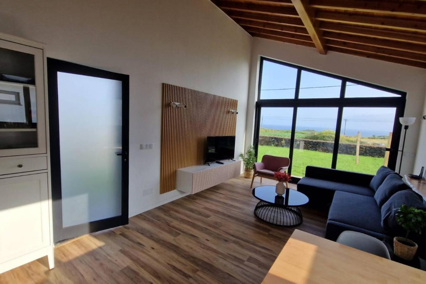 Photography House By Pontanegraazores Altares Екстер'єр фото
